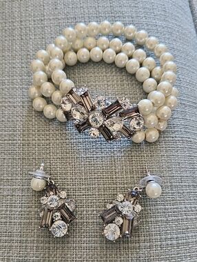 Elegant Pearl Bracelet and Drop Earrings Set - Ivory with Crystal Accents